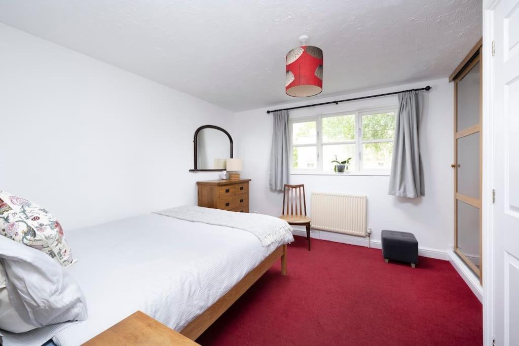 Victoria Park 2 Bedroom House W/ Garden & Parking Ferienhaus